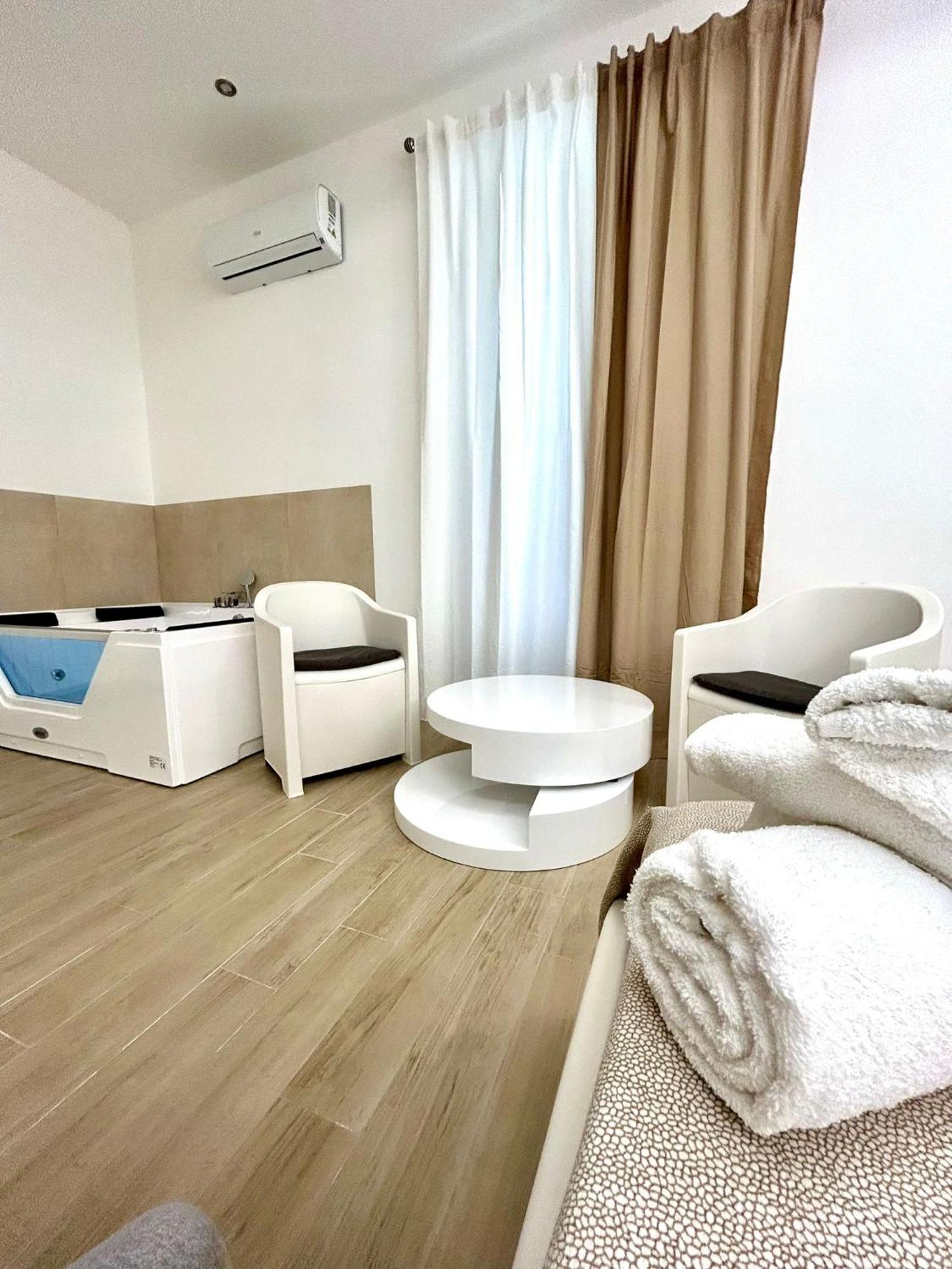 Bed E Suite Domar Brindisi Dış mekan fotoğraf